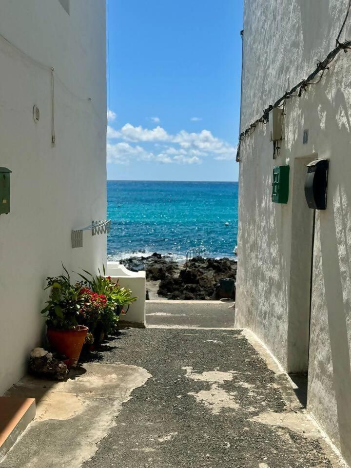 Gran terraza, 1 minuto de las piscinas naturales Punta Mujeres Esterno foto