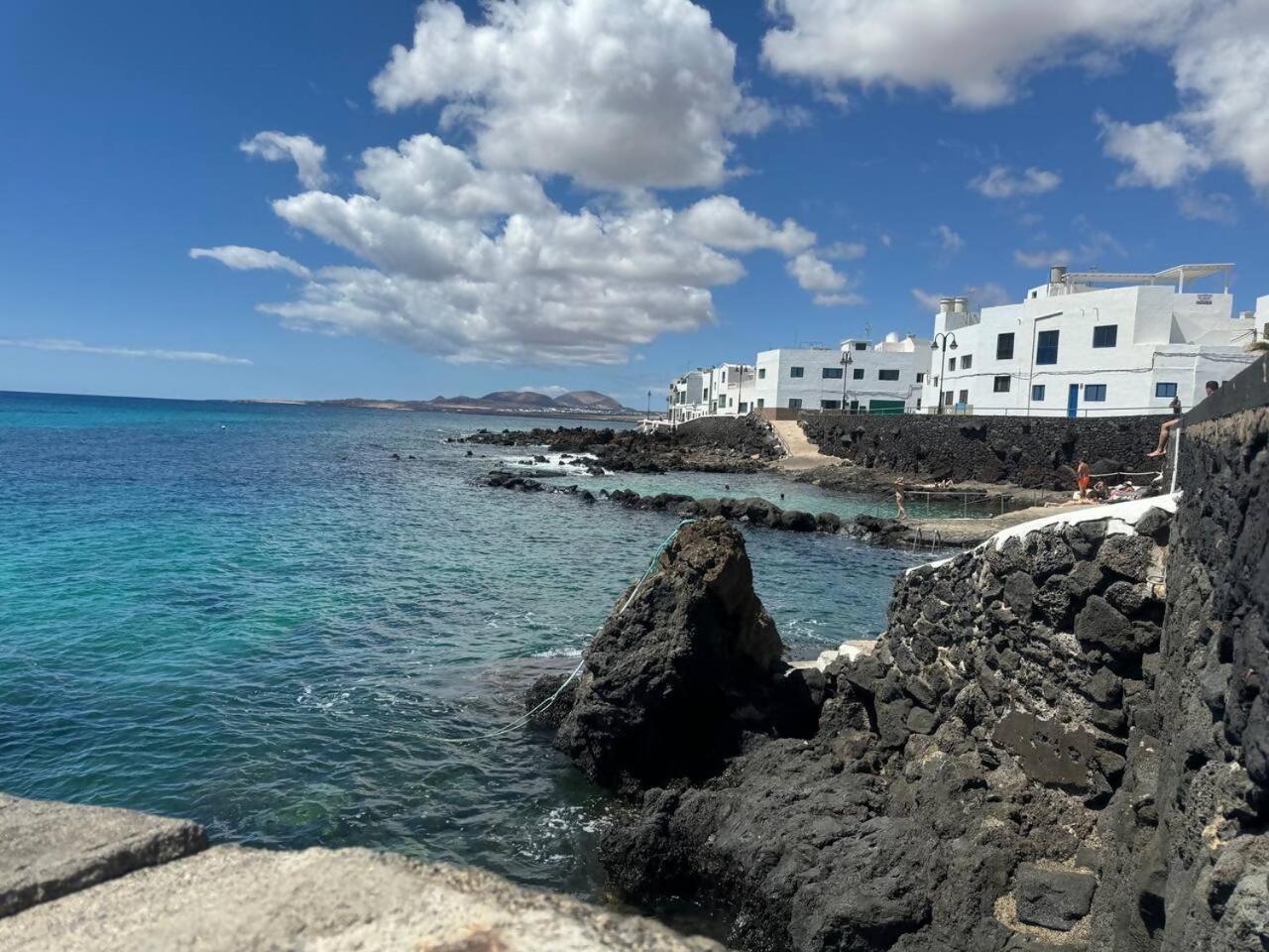 Gran terraza, 1 minuto de las piscinas naturales Punta Mujeres Esterno foto
