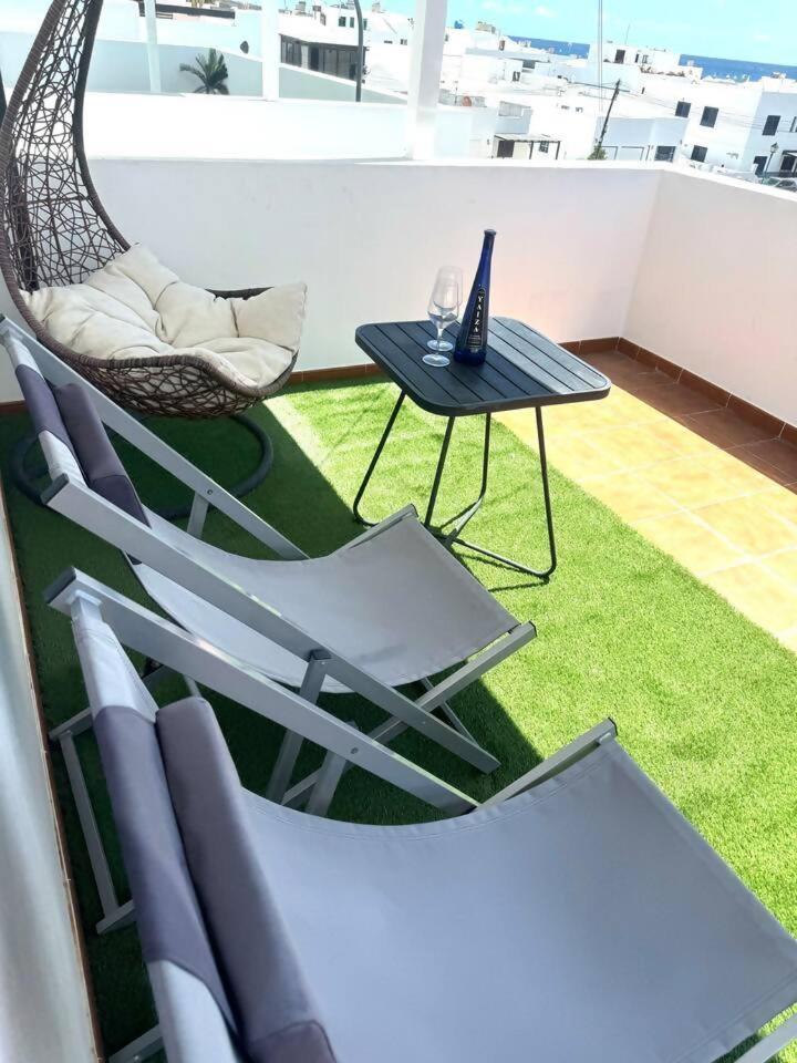 Gran terraza, 1 minuto de las piscinas naturales Punta Mujeres Esterno foto